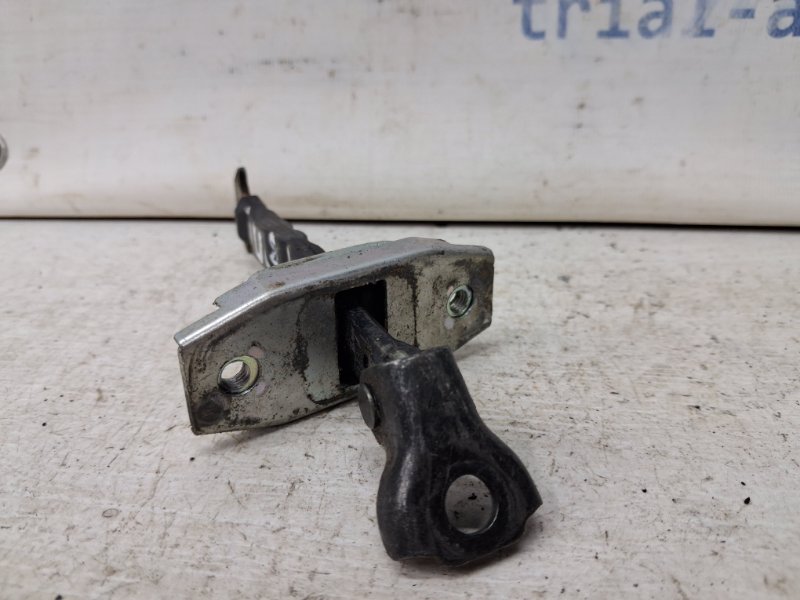 Ограничитель двери передний правый RAV 4 2012-2019 A40 2.2 diesel 2ADFTV