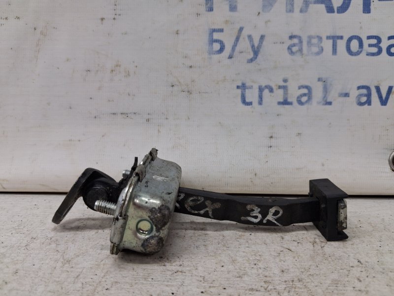 Ограничитель двери задний правый SsangYong Rexton 2006-2012 Y250 2.7 D27DT 7289008001 Б/У