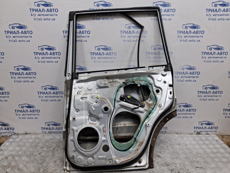Дверь задняя правая Prado 2002-2009 J120 3.0 Diesel 1KDFTV