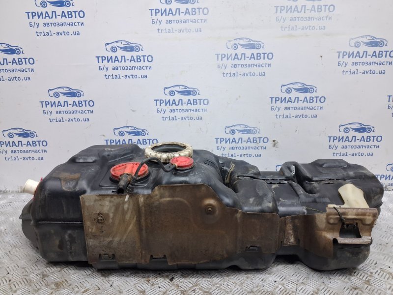 Бак топливный пластик Toyota Prado 2002-2009 J120 3.0 Diesel 1KDFTV 770013D530 Б/У