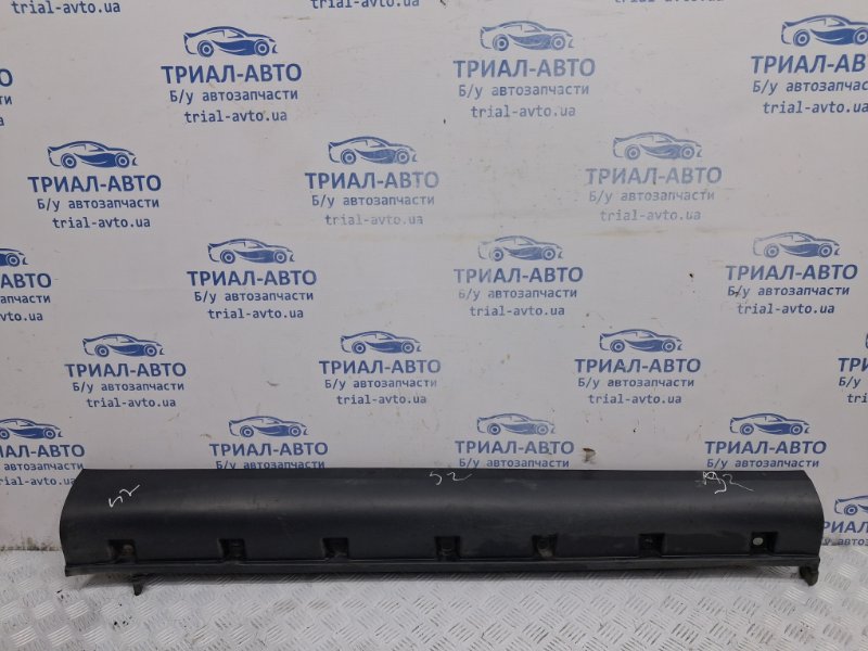 Накладка порога внешняя правая Suzuki SX4 2006-2014 1 1.6 бензин M16A 7723079J005PK Б/У