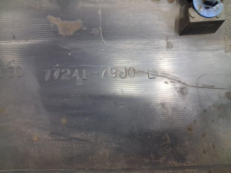 Накладка порога внешняя левая SX4 2006-2014 1 1.6 бензин M16A