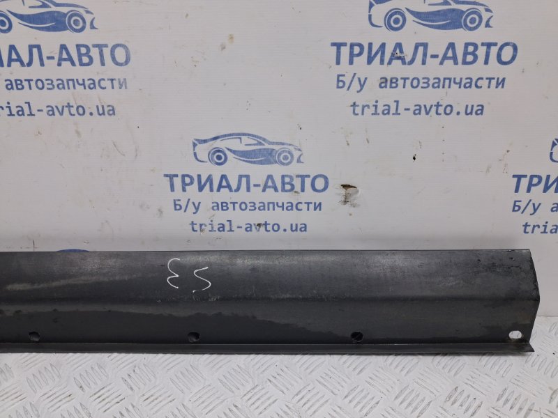 Накладка порога внешняя левая передняя Chevrolet Captiva C140 2.2 diesel Z22D1 Накладка порога внешняя левая передняя Chevrolet Captiva C140 2.2 diesel Z22D1