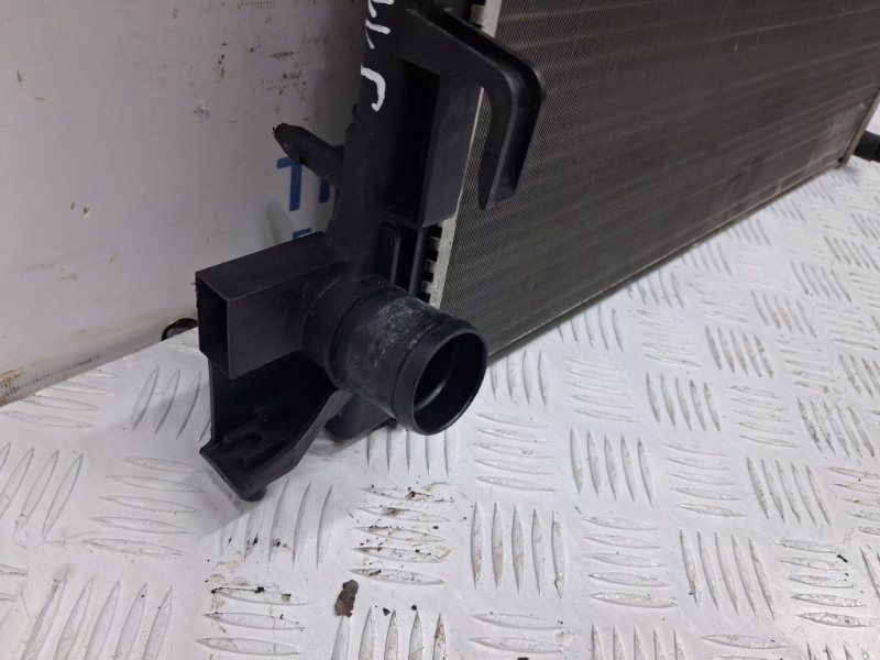 Радиатор основной Qashqai 2013-2022 J11 1.2 Бензин HRA2DDT Радиатор основной Qashqai 2013-2022 J11 1.2 Бензин HRA2DDT