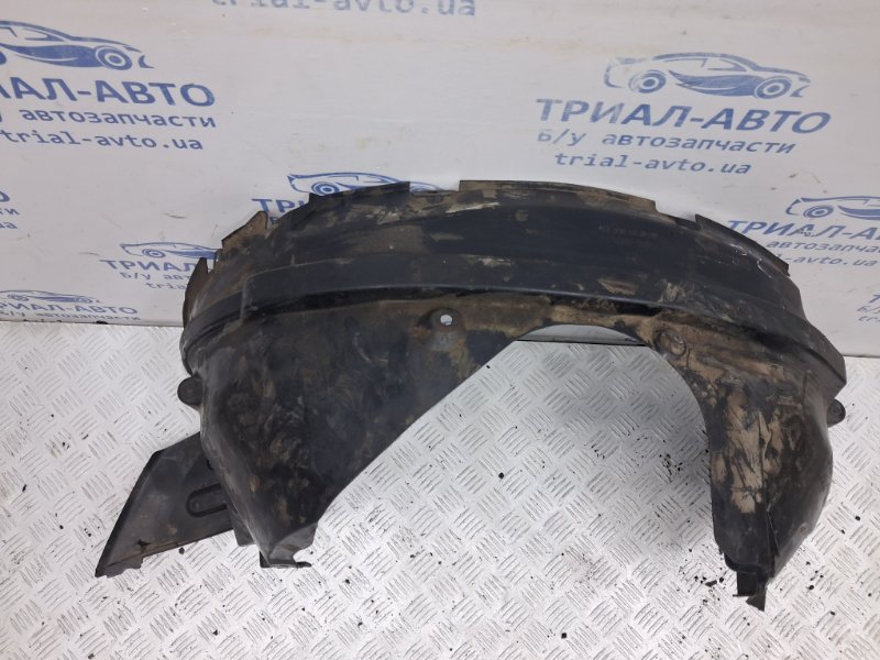 Подкрылок передний правый Suzuki SX4 1 1.6 бензин M16A