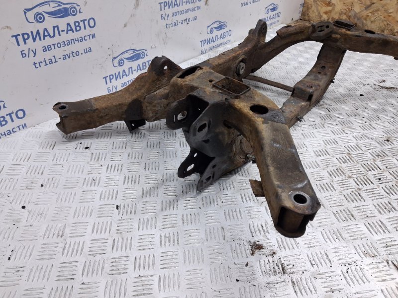 Балка задней подвески Captiva 2006-2018 C140 2.2 diesel Z22D1 Балка задней подвески Captiva 2006-2018 C140 2.2 diesel Z22D1