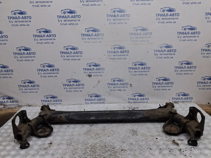 Запчасть балка задней подвески Nissan Qashqai 2013-2022 J11 1.2 Бензин HRA2DDT 555014EA0A Б/У Балка задней подвески Nissan Qashqai 2013-2022 J11 1.2 Бензин HRA2DDT 555014EA0A Б/У