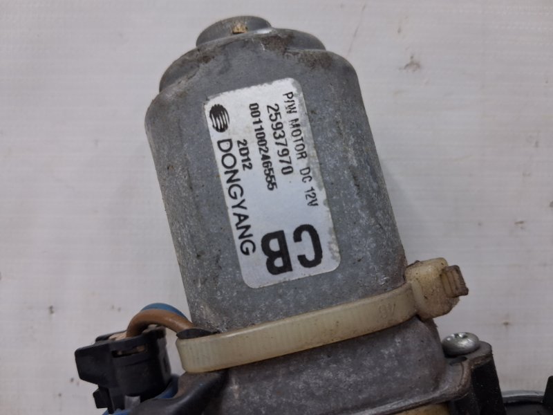 Стеклоподъемник задний правый Chevrolet Captiva C140 2.2 diesel Z22D1