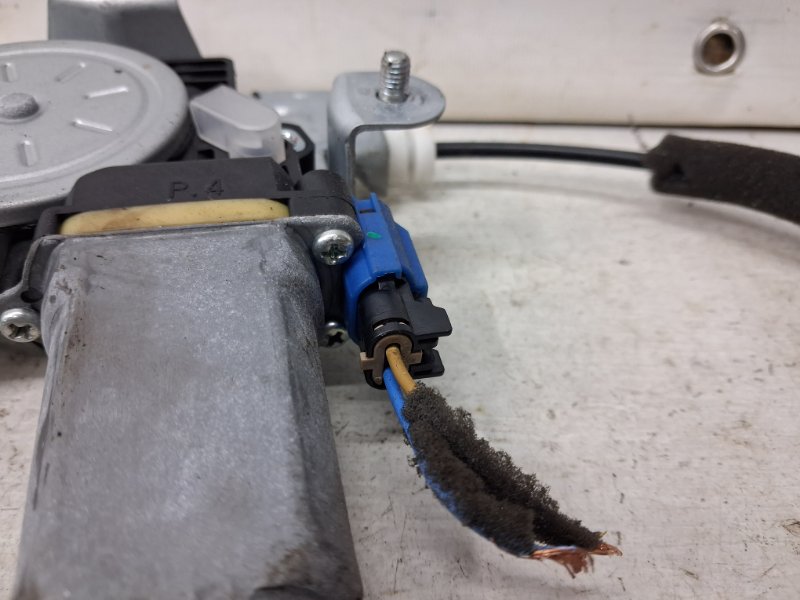 Стеклоподъемник передний левый Captiva 2006-2018 C140 2.2 diesel Z22D1 Стеклоподъемник передний левый Captiva 2006-2018 C140 2.2 diesel Z22D1