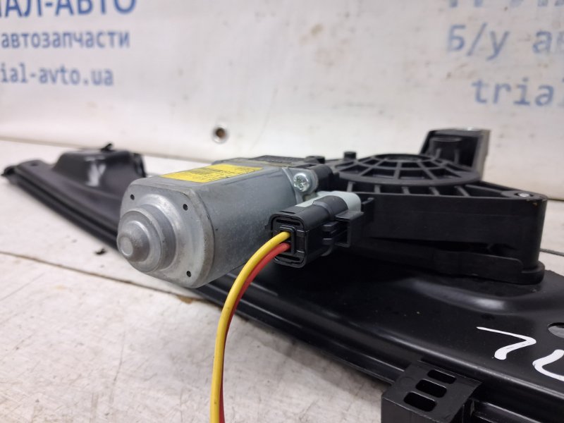 Стеклоподъемник передний левый Qashqai 2013-2022 J11 1.2 Бензин HRA2DDT Стеклоподъемник передний левый Qashqai 2013-2022 J11 1.2 Бензин HRA2DDT