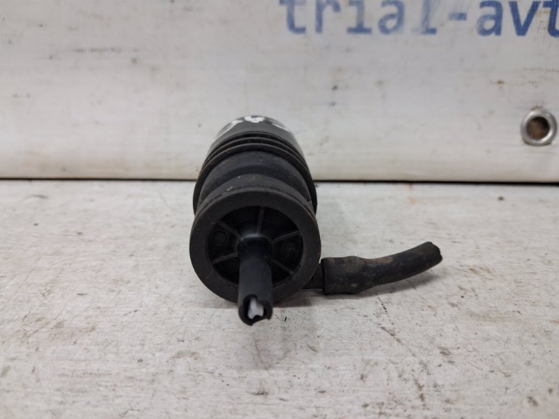 Насос омывателя стекла Chevrolet Captiva C140 2.2 diesel Z22D1 Насос омывателя стекла Chevrolet Captiva C140 2.2 diesel Z22D1