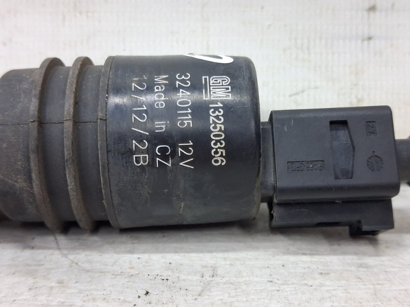 Насос омывателя стекла Captiva 2006-2018 C140 2.2 diesel Z22D1 Насос омывателя стекла Captiva 2006-2018 C140 2.2 diesel Z22D1