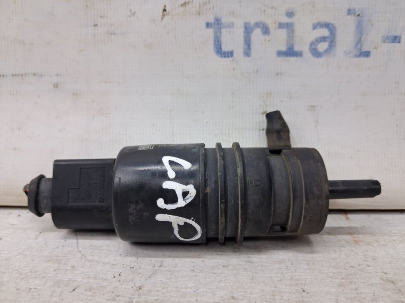 Запчасть насос омывателя стекла Chevrolet Captiva 2006-2018 C140 2.2 diesel Z22D1 13250356 Б/У Насос омывателя стекла Chevrolet Captiva 2006-2018 C140 2.2 diesel Z22D1 13250356 Б/У