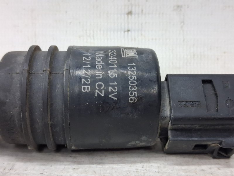 Насос омывателя стекла Captiva 2006-2018 C140 2.2 diesel Z22D1 Насос омывателя стекла Captiva 2006-2018 C140 2.2 diesel Z22D1