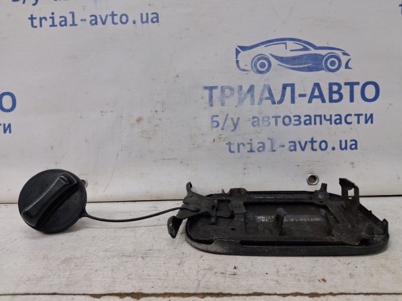 Лючок бака Nissan Qashqai J11 1.2 Бензин HRA2DDT Лючок бака Nissan Qashqai J11 1.2 Бензин HRA2DDT