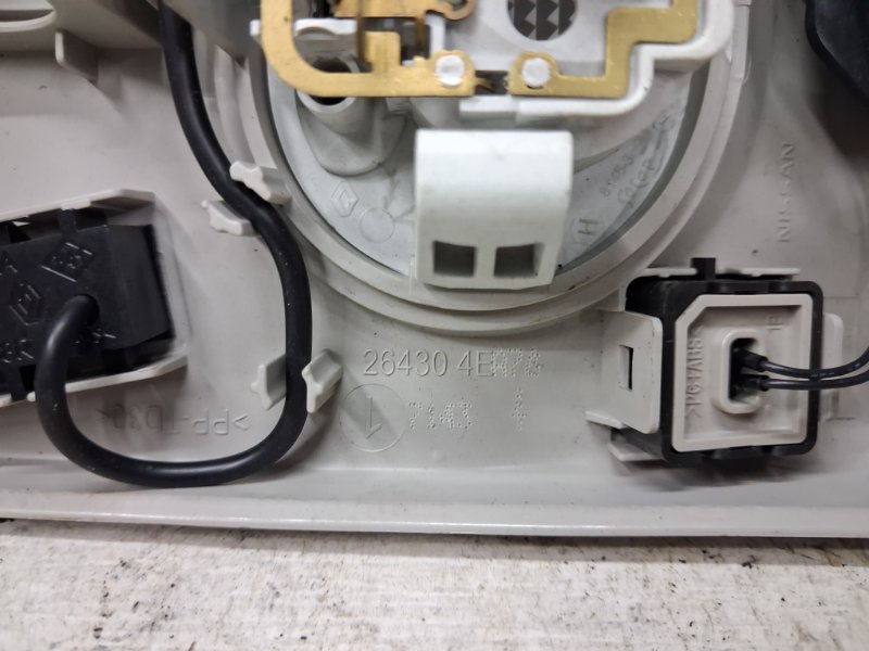 Плафон передний Qashqai 2013-2022 J11 1.2 Бензин HRA2DDT Плафон передний Qashqai 2013-2022 J11 1.2 Бензин HRA2DDT