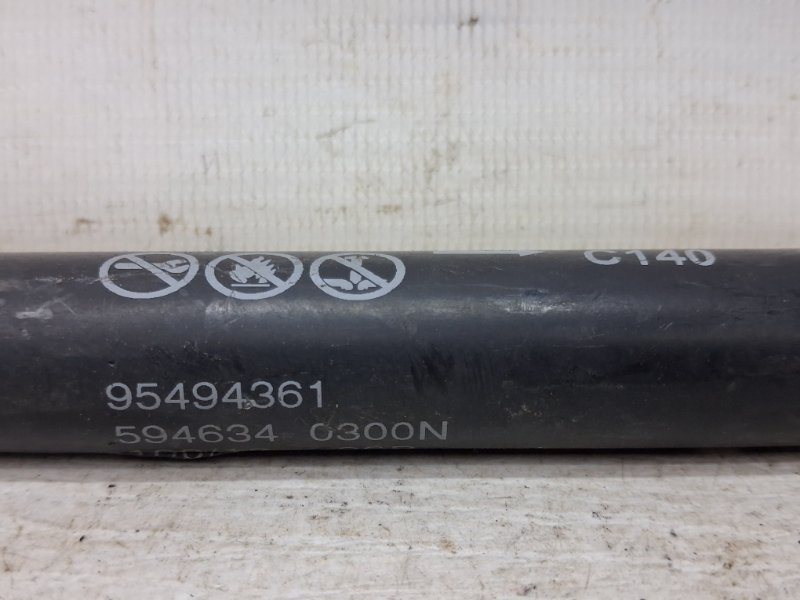 Амортизатор крышки багажника Captiva 2006-2018 C140 2.2 diesel Z22D1 Амортизатор крышки багажника Captiva 2006-2018 C140 2.2 diesel Z22D1