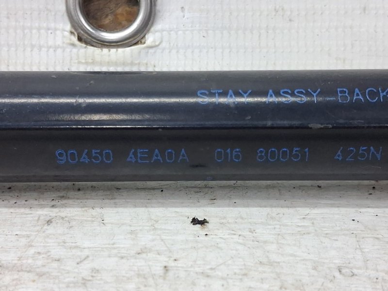 Амортизатор крышки багажника Qashqai 2013-2022 J11 1.2 Бензин HRA2DDT Амортизатор крышки багажника Qashqai 2013-2022 J11 1.2 Бензин HRA2DDT