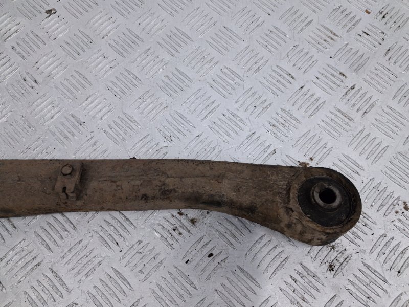 Рычаг задней подвески продольный правый Pajero Sport 1996-2008 K9 3.0 бензин 6G72