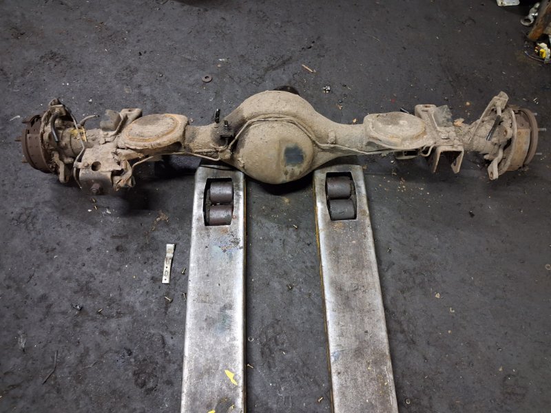 Мост задний Pajero Sport 1996-2008 K9 3.0 бензин 6G72