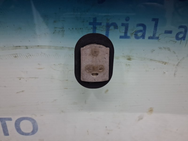 Стекло лобовое Pajero Sport 1996-2008 K9 3.0 бензин 6G72 Стекло лобовое Pajero Sport 1996-2008 K9 3.0 бензин 6G72