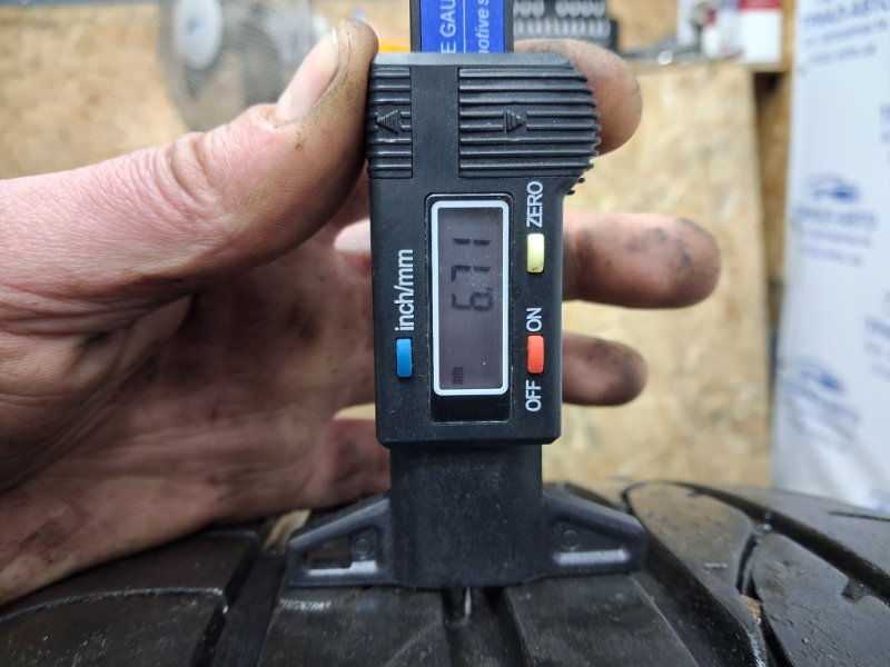 Шины 2шт R19 Шины 2шт R19