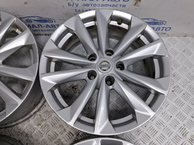 Диски титан комплект R17 Nissan Qashqai J11 1.2 Бензин HRA2DDT Диски титан комплект R17 Nissan Qashqai J11 1.2 Бензин HRA2DDT