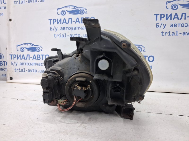 Фара правая галоген SX4 2006-2014 1 1.6 бензин M16A Фара правая галоген SX4 2006-2014 1 1.6 бензин M16A