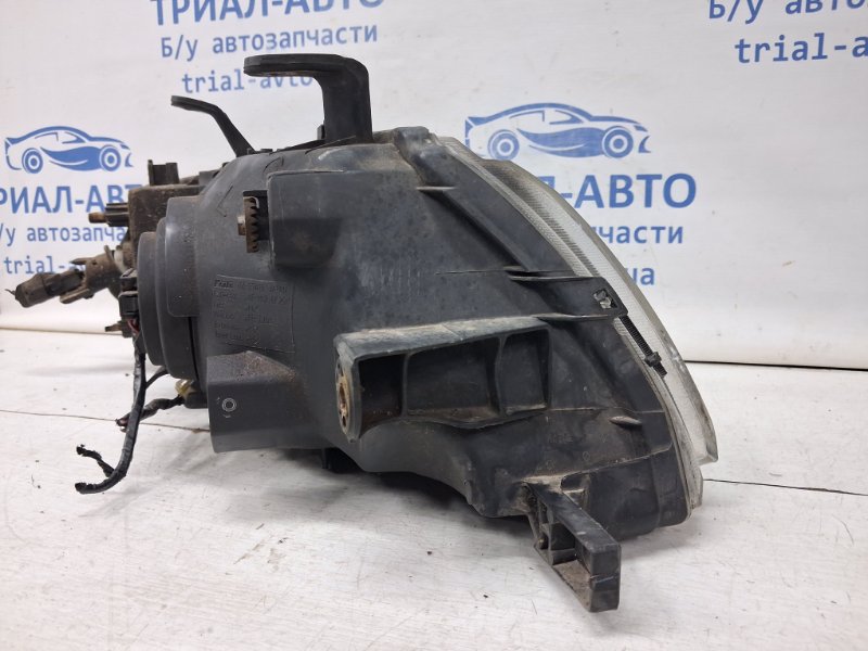 Фара левая галоген Pajero Sport 1996-2008 K9 3.0 бензин 6G72 Фара левая галоген Pajero Sport 1996-2008 K9 3.0 бензин 6G72