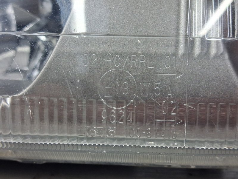 Фара левая галоген Pajero Sport 1996-2008 K9 3.0 бензин 6G72 Фара левая галоген Pajero Sport 1996-2008 K9 3.0 бензин 6G72