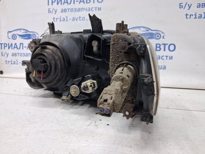 Фара правая галоген Pajero Sport 1996-2008 K9 3.0 бензин 6G72 Фара правая галоген Pajero Sport 1996-2008 K9 3.0 бензин 6G72