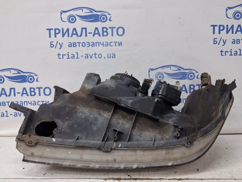 Фара правая галоген Pajero Sport 1996-2008 K9 3.0 бензин 6G72 Фара правая галоген Pajero Sport 1996-2008 K9 3.0 бензин 6G72