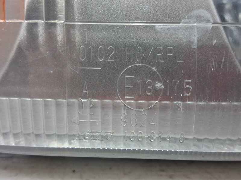 Фара правая галоген Pajero Sport 1996-2008 K9 3.0 бензин 6G72 Фара правая галоген Pajero Sport 1996-2008 K9 3.0 бензин 6G72