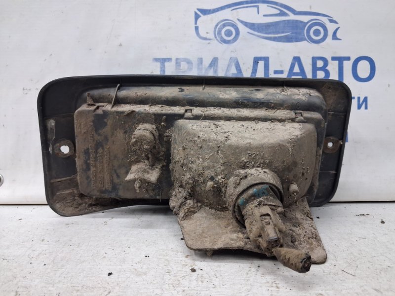 Катафот правый Mitsubishi Pajero Sport K9 3.0 бензин 6G72