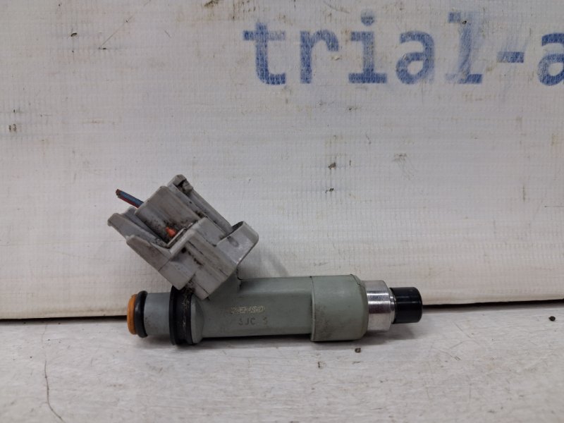 Форсунка топливная Suzuki SX4 2006-2014 1 1.6 бензин M16A 1571079J00 Б/У