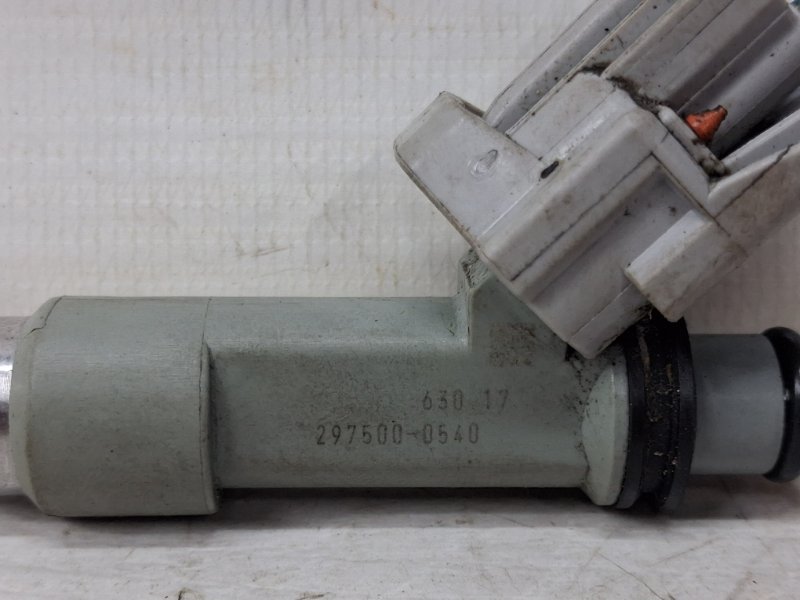 Форсунка топливная Suzuki SX4 1 1.6 бензин M16A