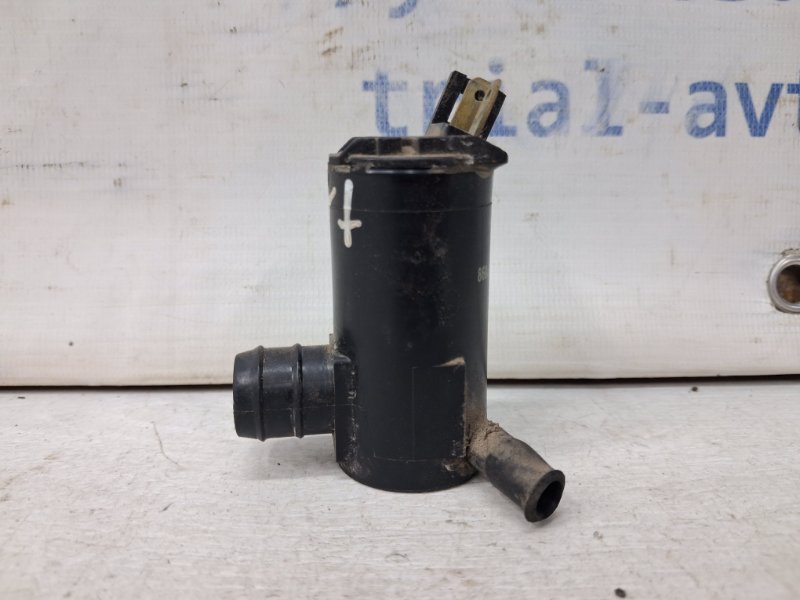 Запчасть насос омывателя стекла Mitsubishi Pajero Sport 1996-2008 K9 3.0 бензин 6G72 MR502984 Б/У Насос омывателя стекла Mitsubishi Pajero Sport 1996-2008 K9 3.0 бензин 6G72 MR502984 Б/У