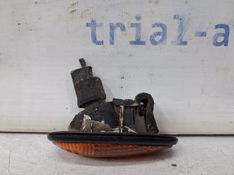 Повторитель поворотника Mitsubishi Pajero Sport K9 3.0 бензин 6G72