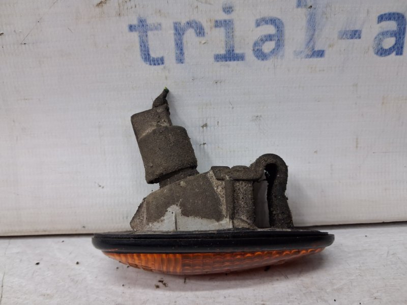 Повторитель поворотника Mitsubishi Pajero Sport K9 3.0 бензин 6G72