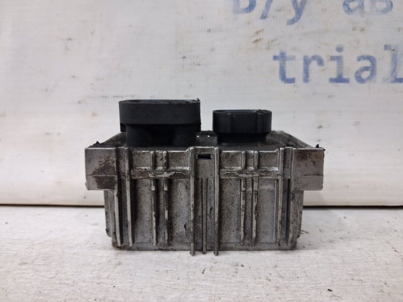 Запчасть реле накала свечей Chevrolet Captiva 2006-2018 C140 2.2 diesel Z22D1 55574293 Б/У Реле накала свечей Chevrolet Captiva 2006-2018 C140 2.2 diesel Z22D1 55574293 Б/У