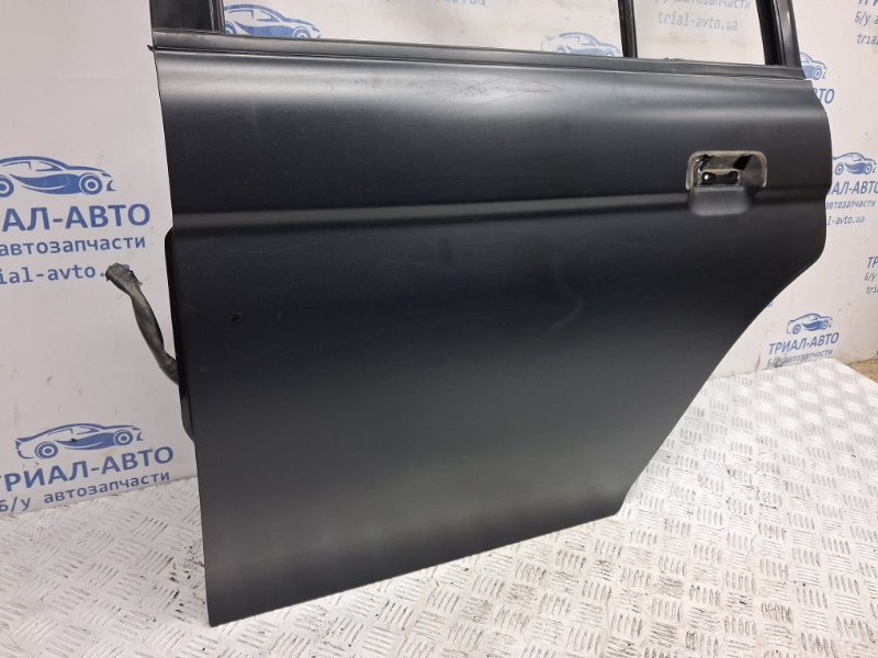 Дверь задняя левая Mitsubishi Pajero Sport K9 3.0 бензин 6G72 Дверь задняя левая Mitsubishi Pajero Sport K9 3.0 бензин 6G72