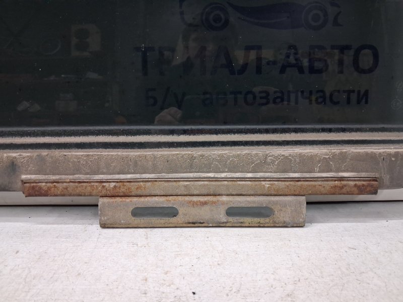 Стекло двери заднее левое Pajero Sport 1996-2008 K9 3.0 бензин 6G72