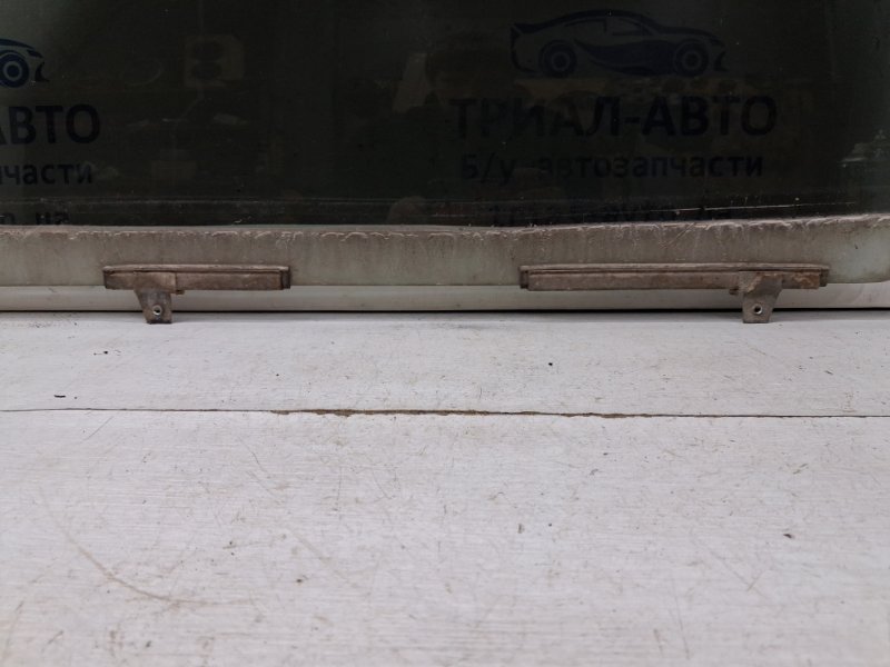 Стекло двери переднее левое Pajero Sport 1996-2008 K9 3.0 бензин 6G72 Стекло двери переднее левое Pajero Sport 1996-2008 K9 3.0 бензин 6G72