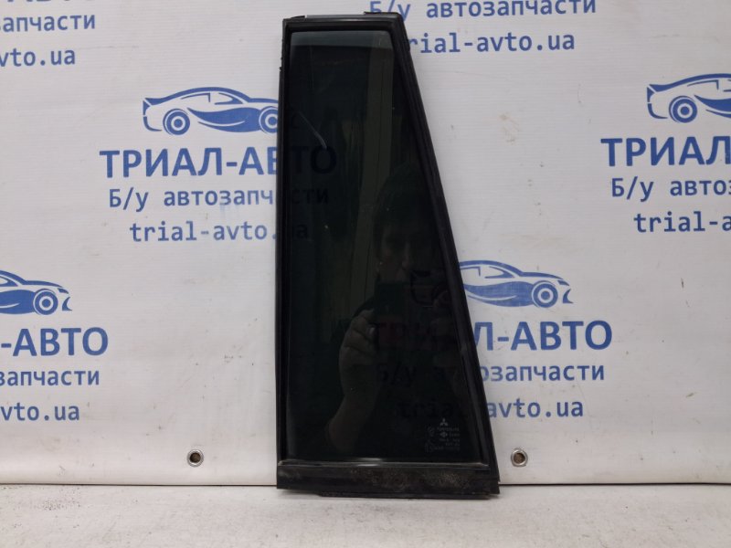 Стекло двери задней правой (форточка) Mitsubishi Pajero Sport K9 3.0 бензин 6G72
