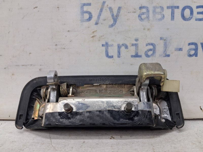 Ручка двери внешняя передняя правая Pajero Sport 1996-2008 K9 3.0 бензин 6G72