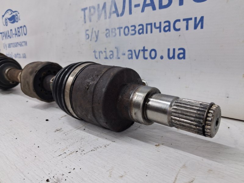 Привод передний левый МКПП SX4 2006-2014 1 1.6 бензин M16A Привод передний левый МКПП SX4 2006-2014 1 1.6 бензин M16A