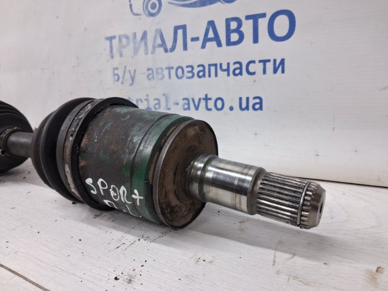 Привод передний левый МКПП Pajero Sport 1996-2008 K9 3.0 бензин 6G72 Привод передний левый МКПП Pajero Sport 1996-2008 K9 3.0 бензин 6G72