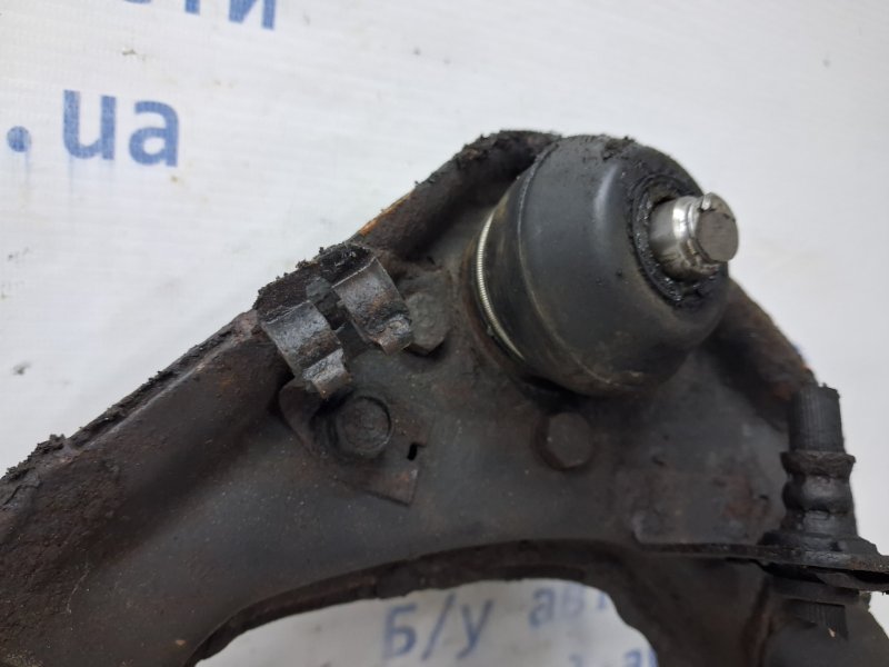 Рычаг передний верхний левый Pajero Sport 1996-2008 K9 3.0 бензин 6G72