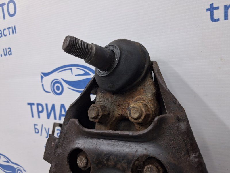 Рычаг передний нижний левый Pajero Sport 1996-2008 K9 3.0 бензин 6G72 Рычаг передний нижний левый Pajero Sport 1996-2008 K9 3.0 бензин 6G72