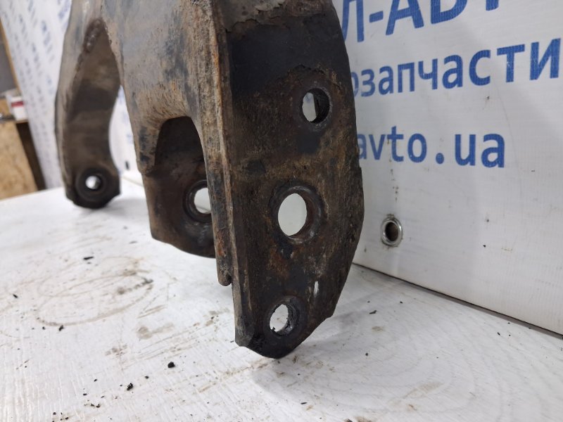 Рычаг передний нижний левый Pajero Sport 1996-2008 K9 3.0 бензин 6G72 Рычаг передний нижний левый Pajero Sport 1996-2008 K9 3.0 бензин 6G72